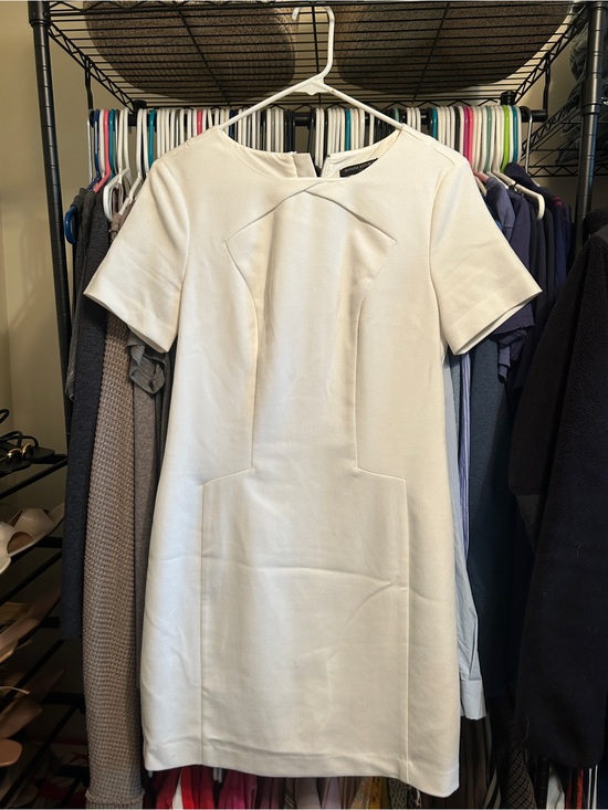 Banana Republic Dresses & Skirts - Banana Republic White Short-Sleeve Shift Dress